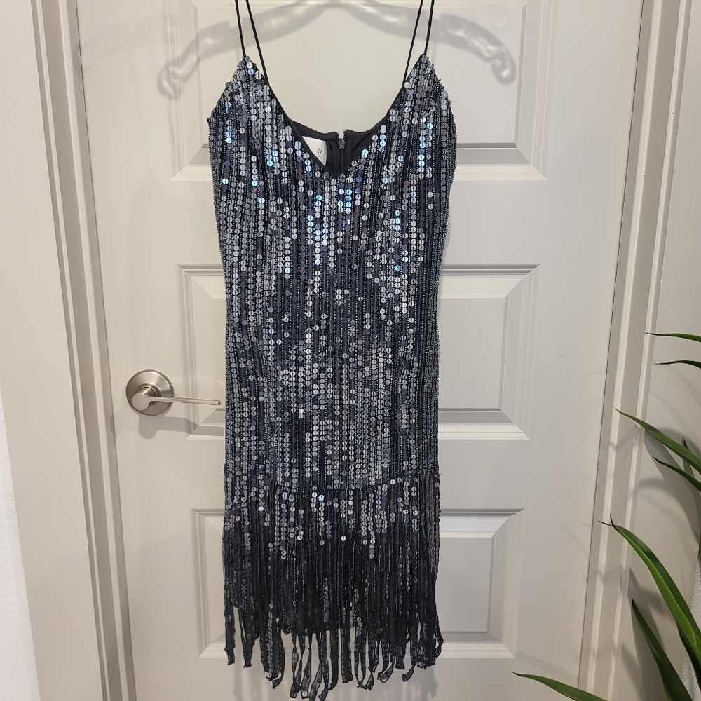 Short grey dress